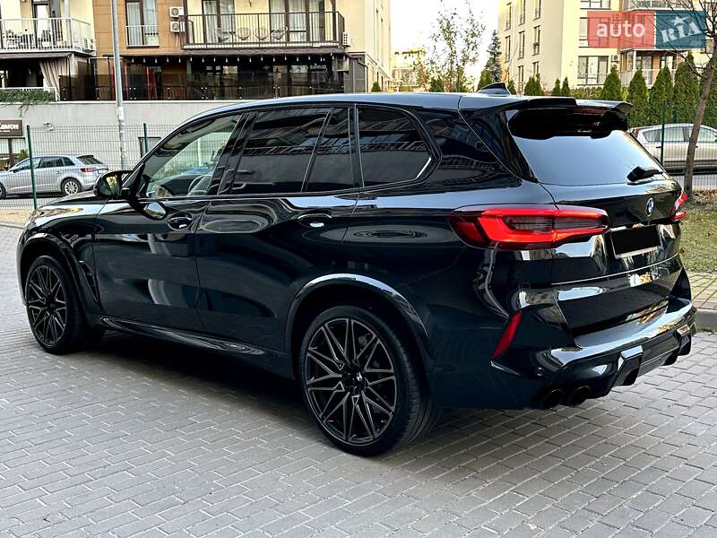 Внедорожник / Кроссовер BMW X5 M 2021 в Киеве