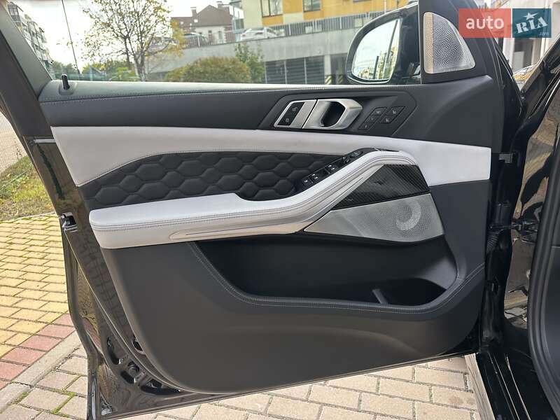 Внедорожник / Кроссовер BMW X5 M 2021 в Киеве