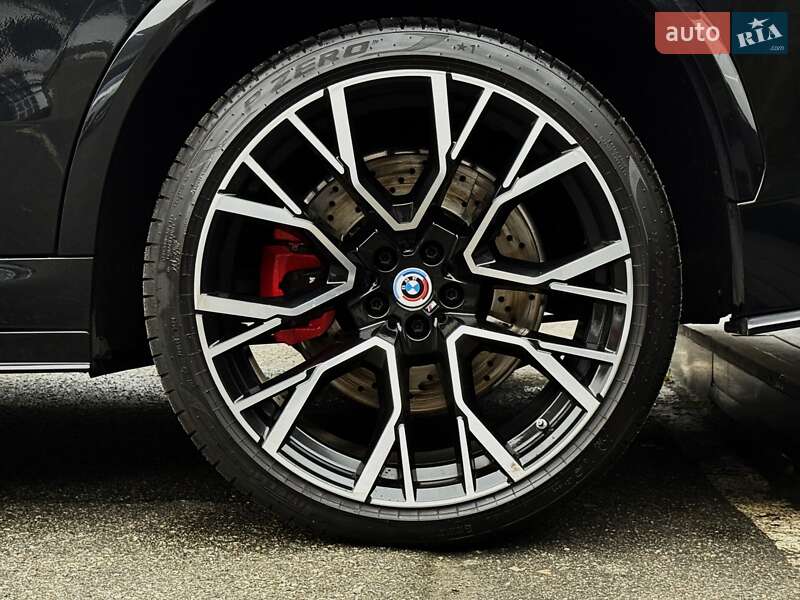 Внедорожник / Кроссовер BMW X5 M 2022 в Киеве