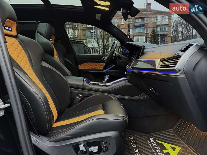 Внедорожник / Кроссовер BMW X5 M 2022 в Киеве