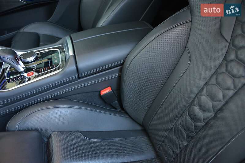 Внедорожник / Кроссовер BMW X5 M 2022 в Киеве