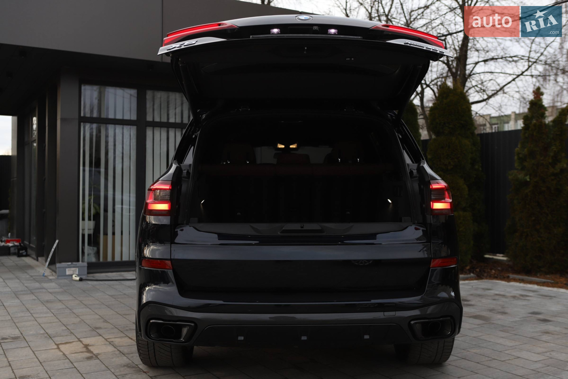 2021 BMW X5 M - мініатюра 41