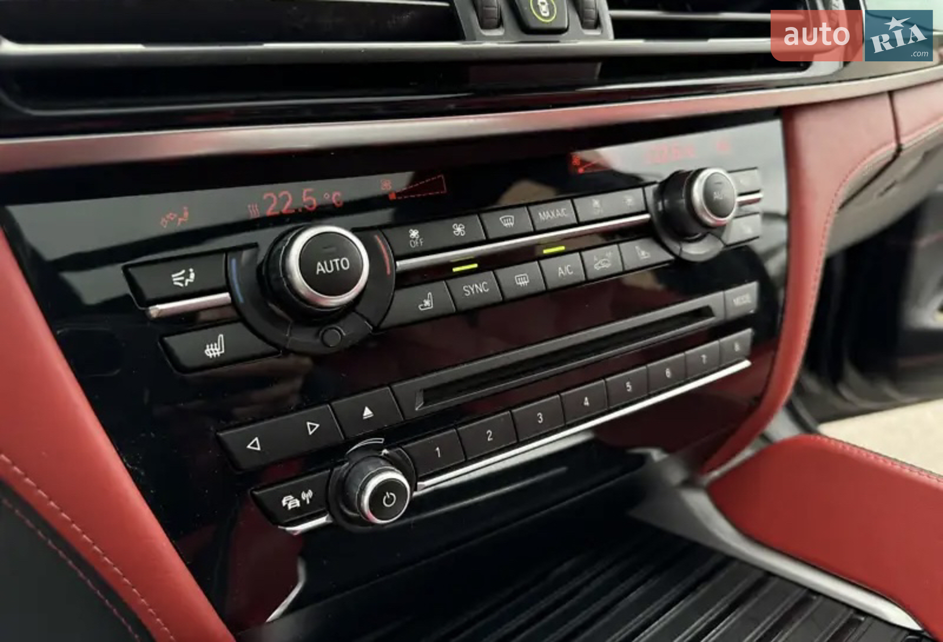 2015 BMW X5 M - мініатюра 17