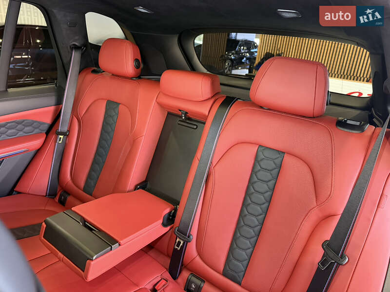 Внедорожник / Кроссовер BMW X5 M 2022 в Киеве