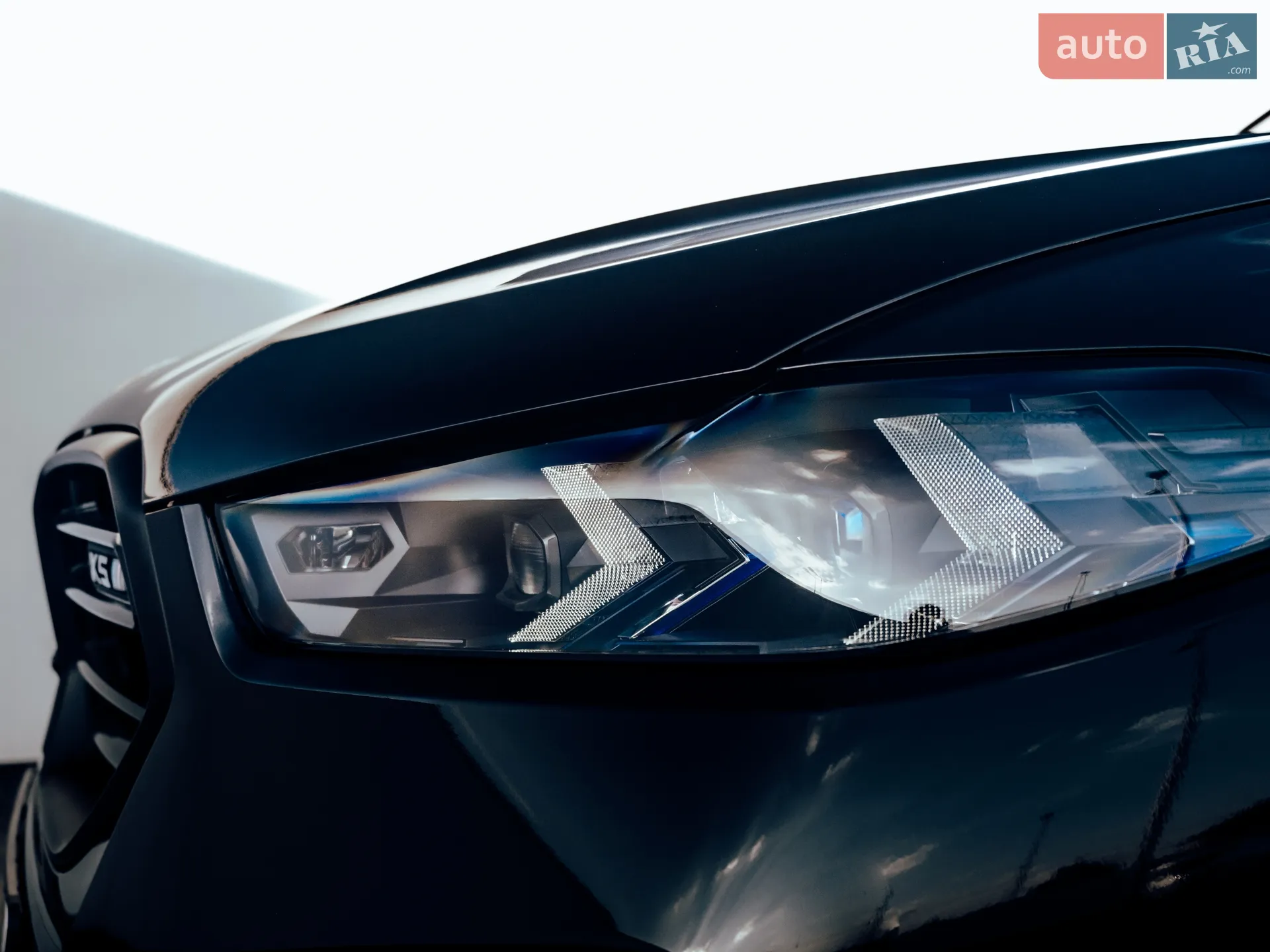 2023 BMW X5 M - мініатюра 16