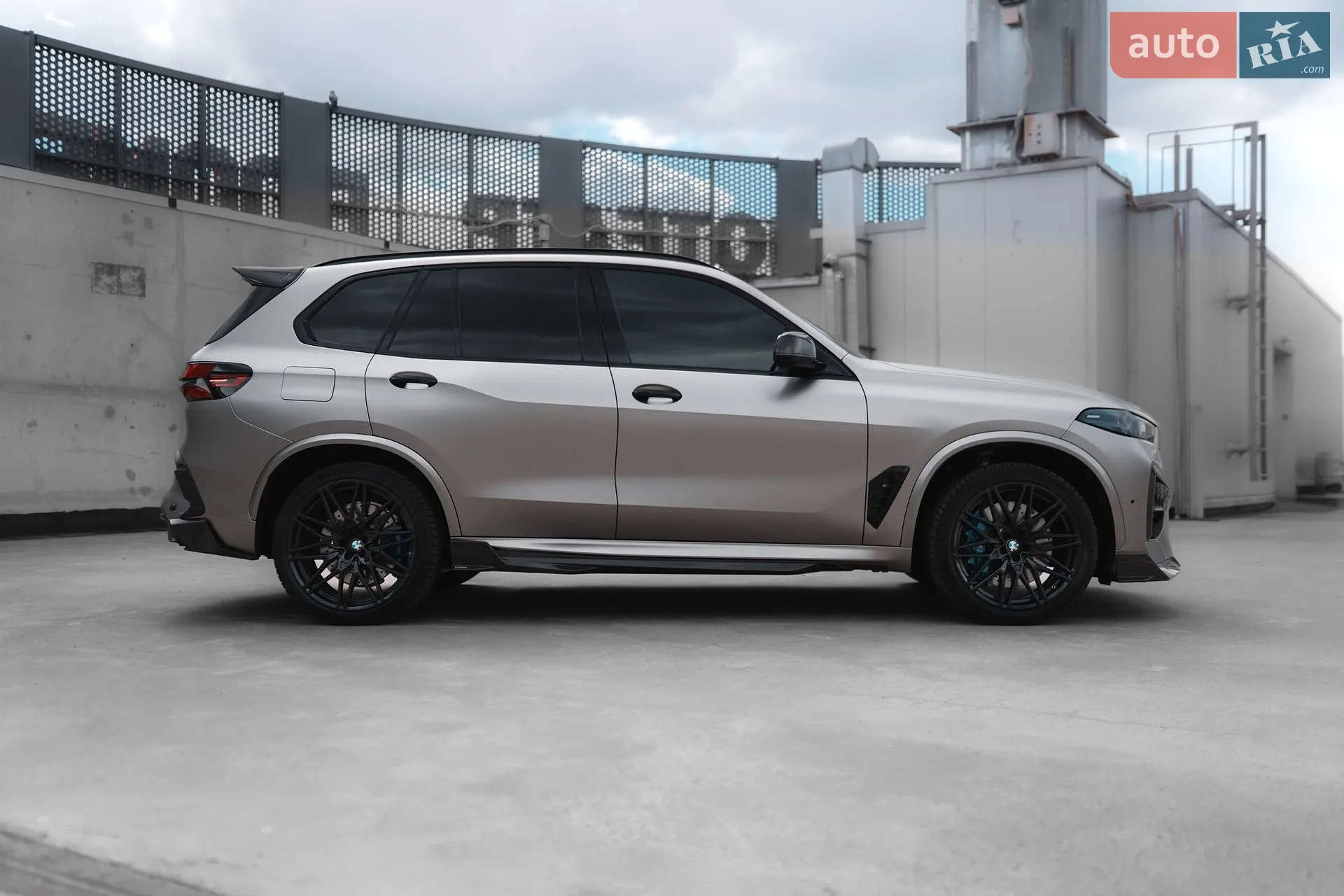 2024 BMW X5 M - мініатюра 12