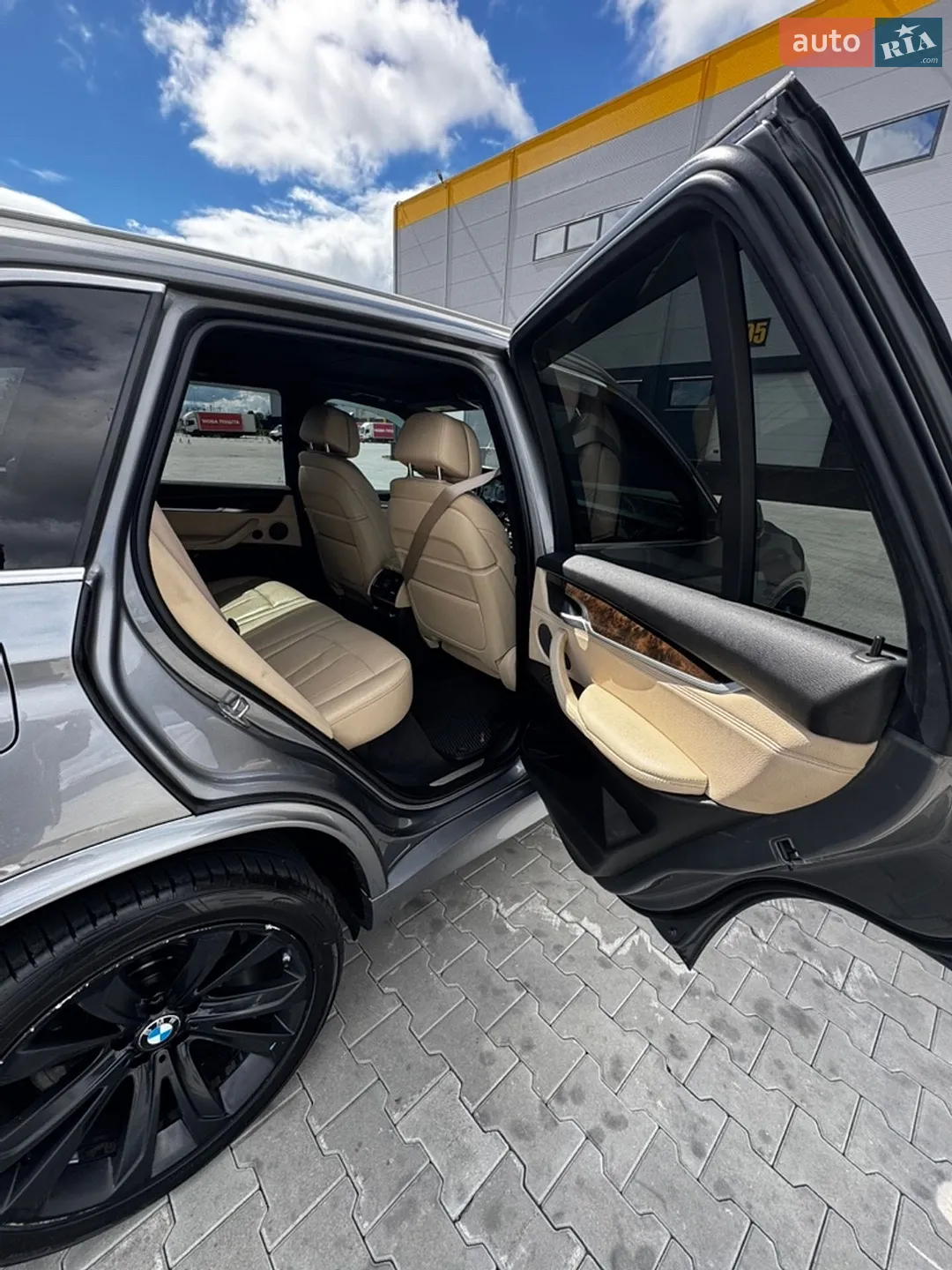 2017 BMW X5 M - мініатюра 11
