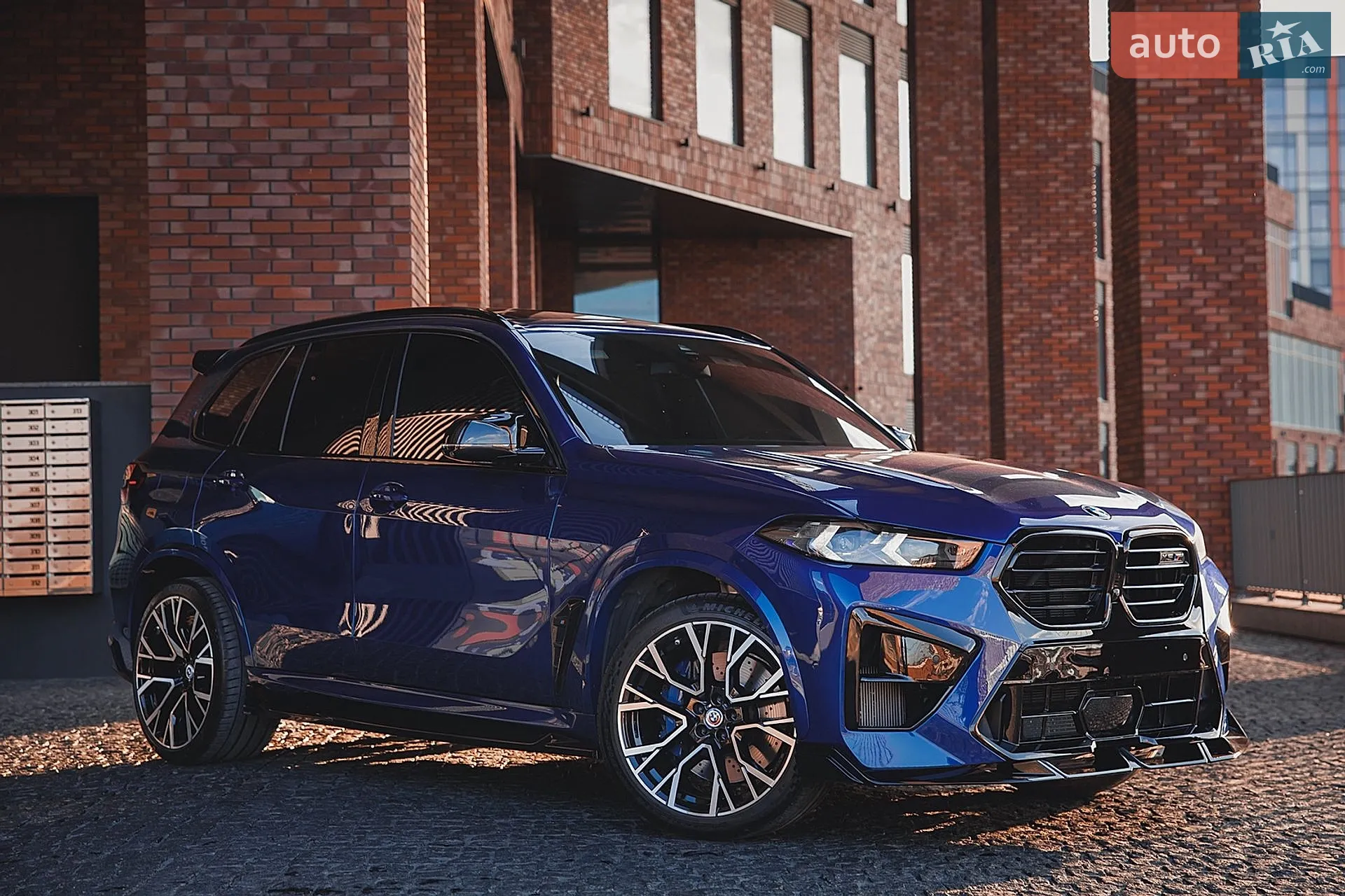 2022 BMW X5 M - мініатюра 3