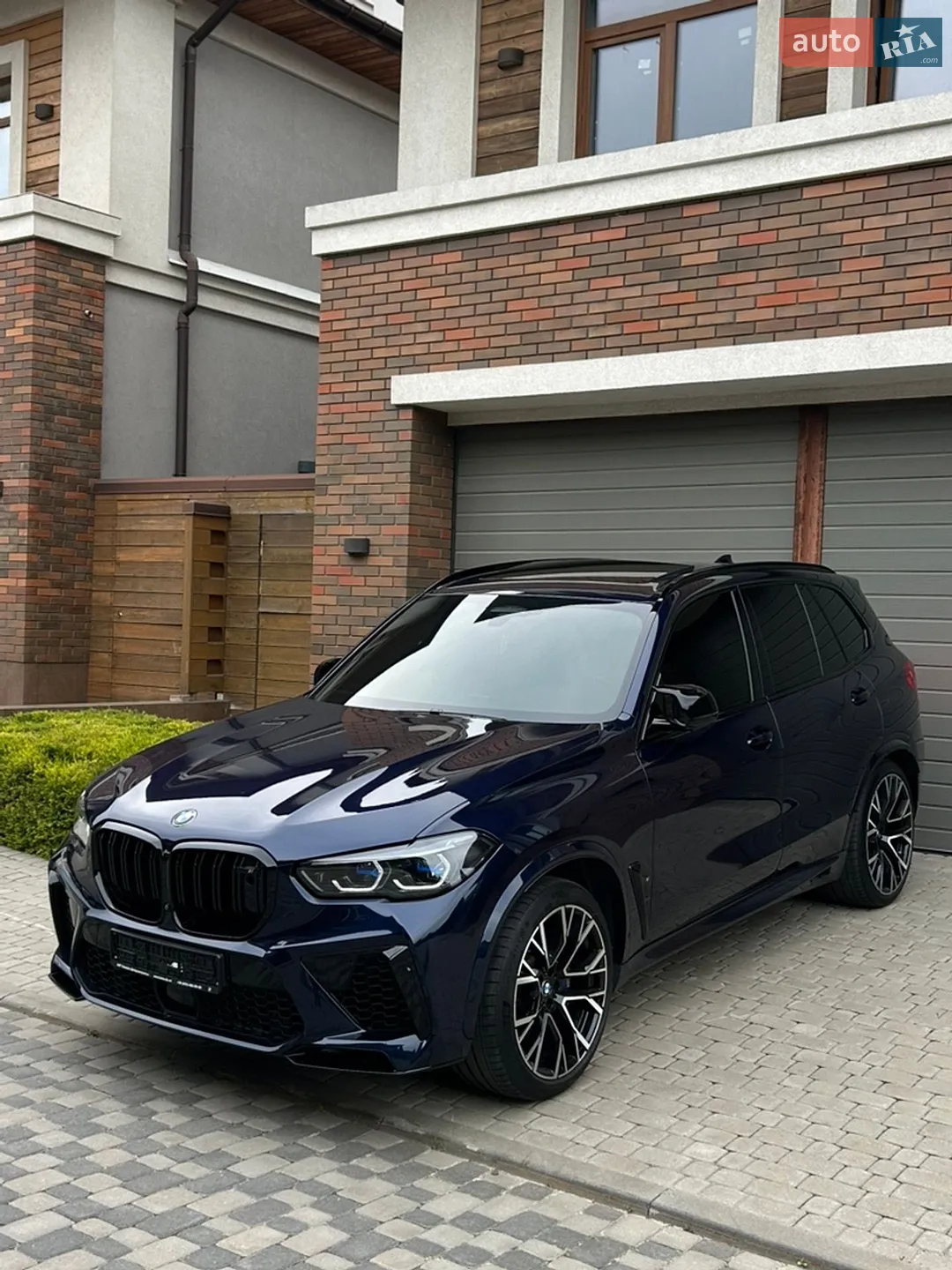 2022 BMW X5 M - мініатюра 4