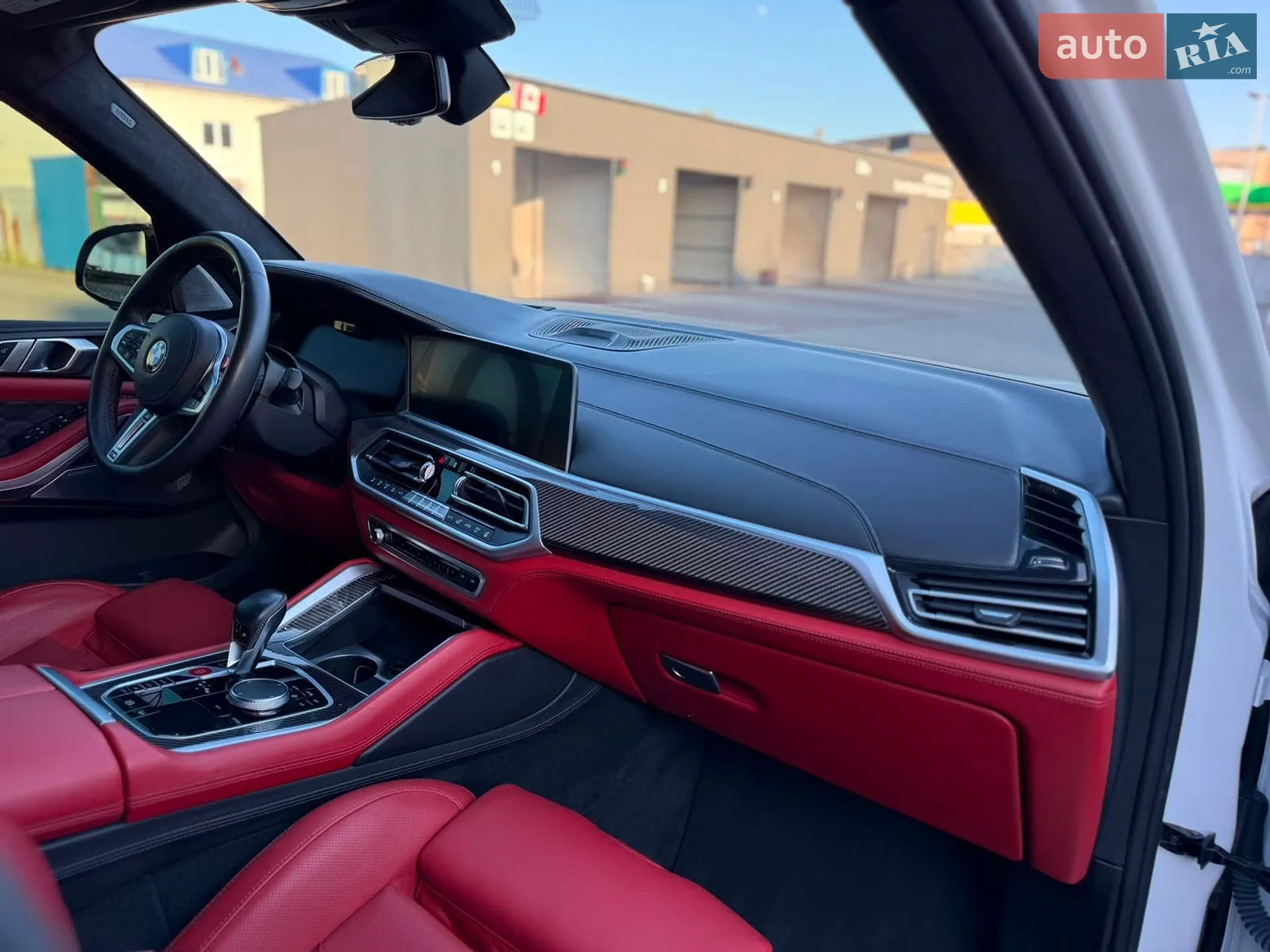 2022 BMW X5 M - мініатюра 17