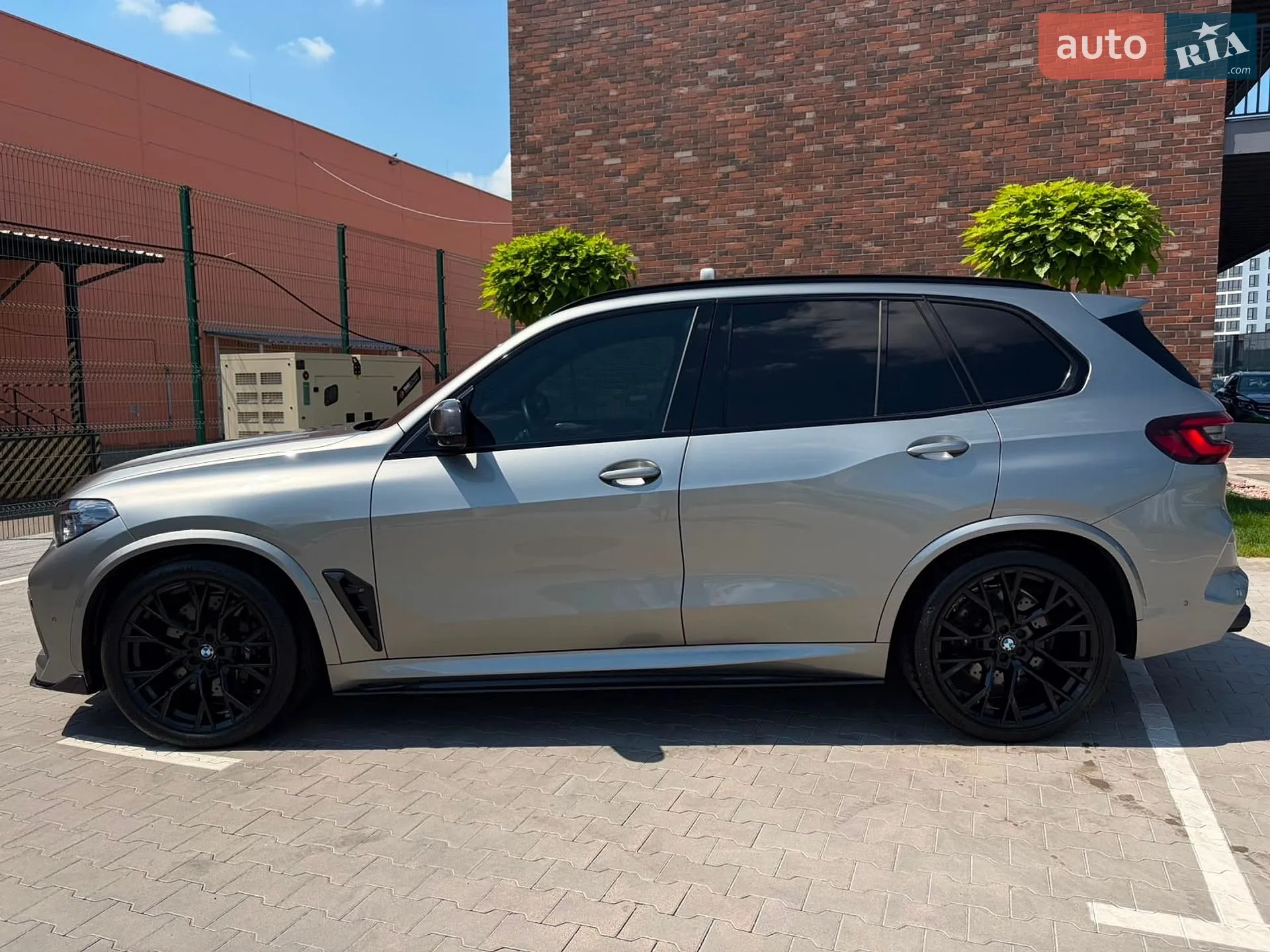 2022 BMW X5 M - мініатюра 47