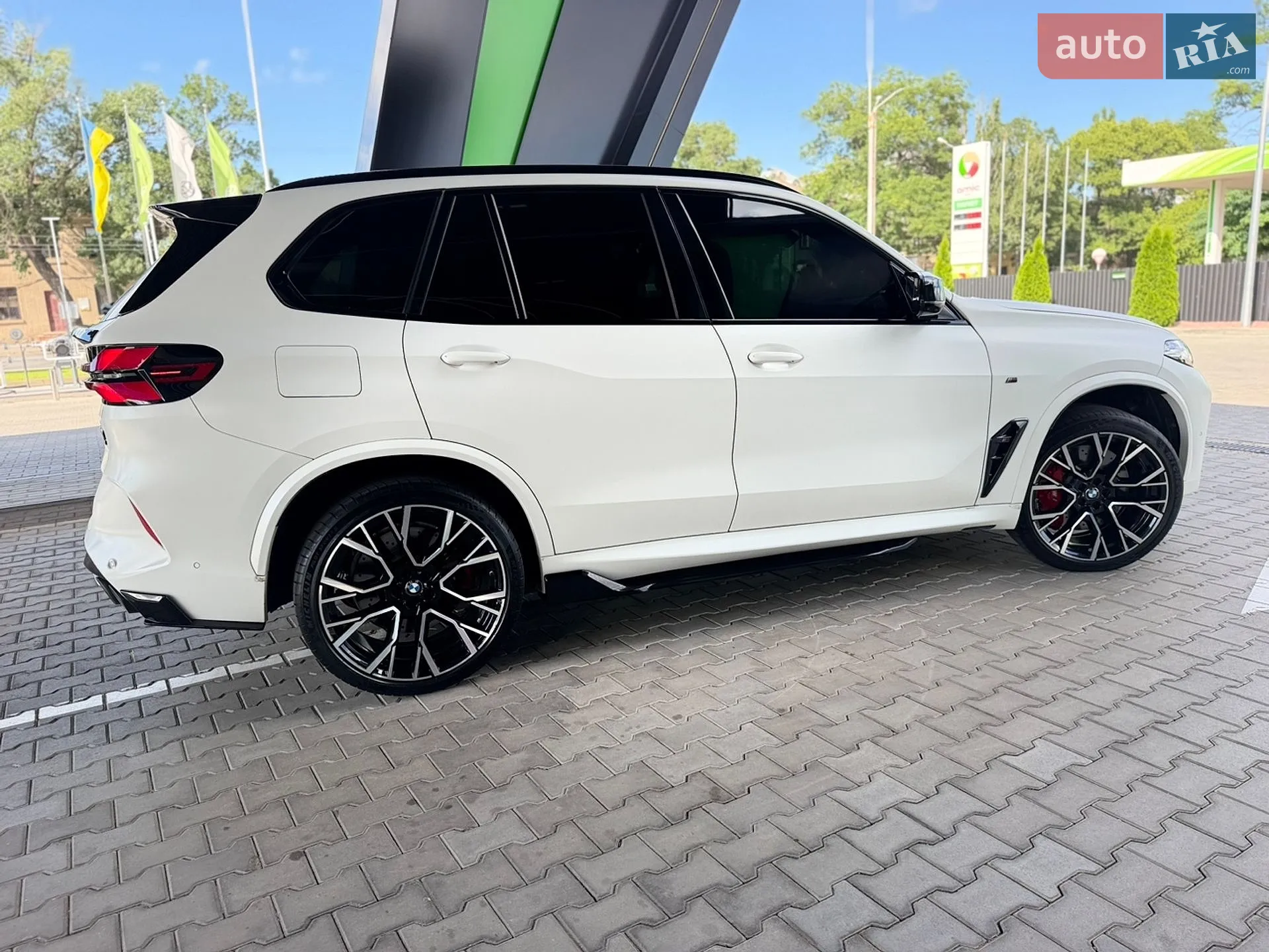 2021 BMW X5 M - мініатюра 10