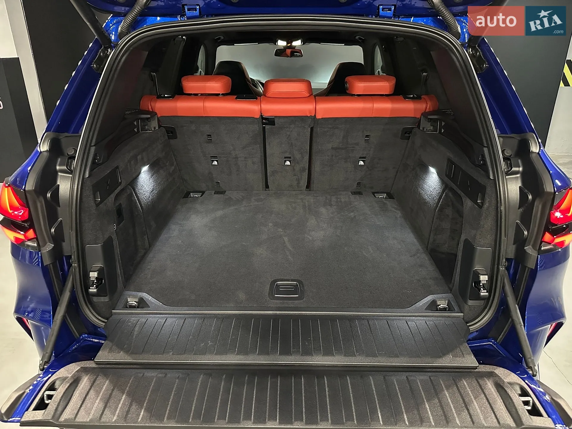 2022 BMW X5 M - мініатюра 10