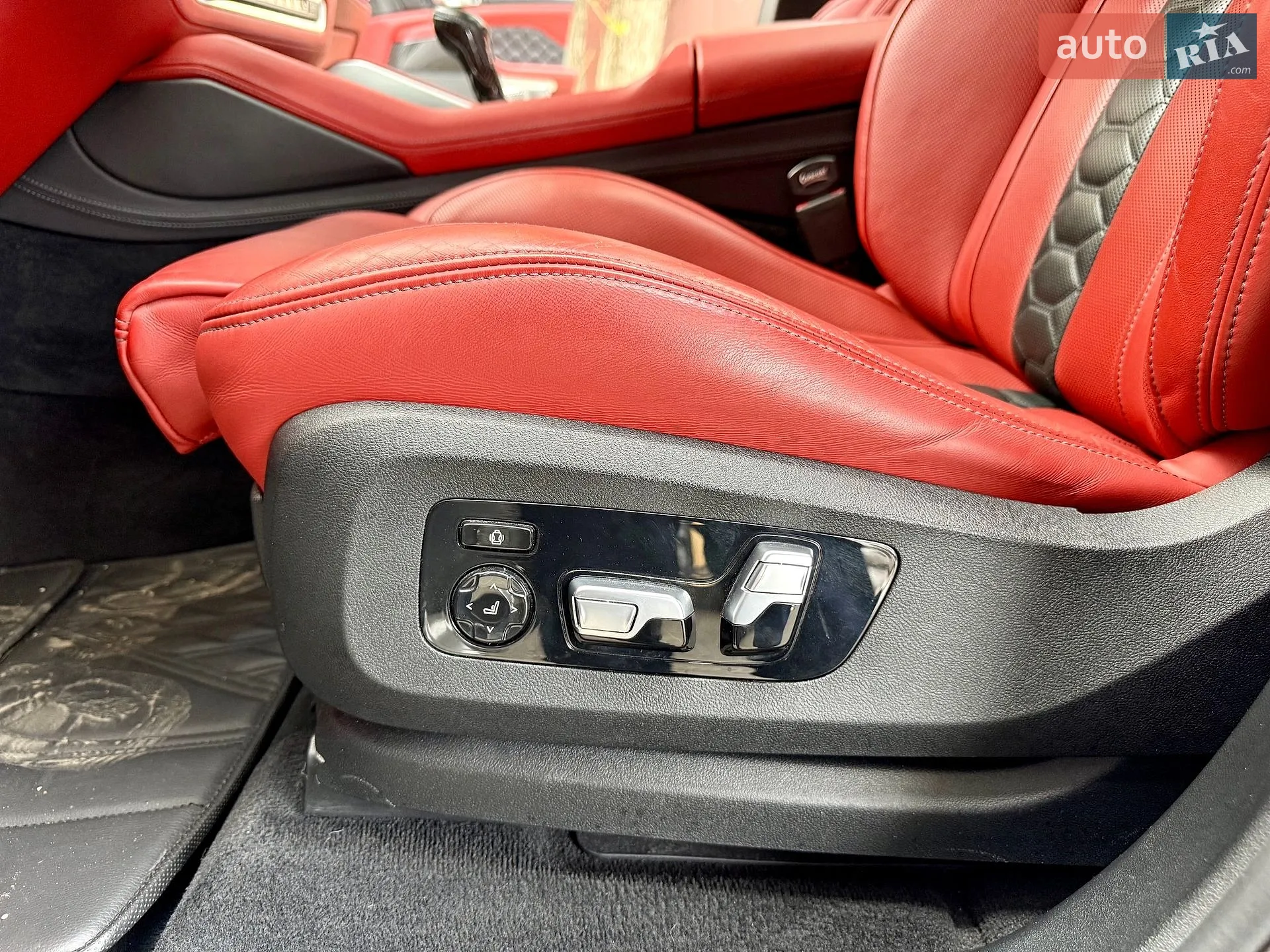 2021 BMW X5 M - мініатюра 27