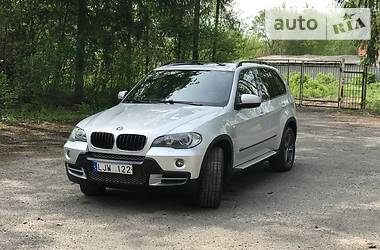 Внедорожник / Кроссовер BMW X5 2008 в Радивилове