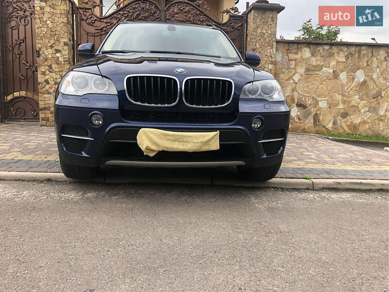 Позашляховик / Кросовер BMW X5 2011 в Рівному