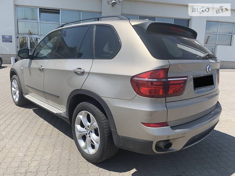 Позашляховик / Кросовер BMW X5 2011 в Києві