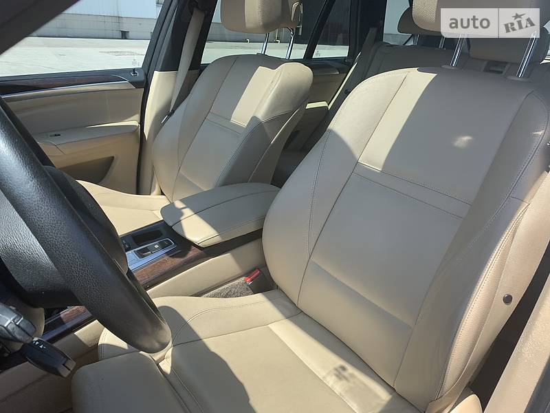 Позашляховик / Кросовер BMW X5 2011 в Києві