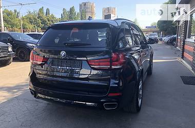 Позашляховик / Кросовер BMW X5 2016 в 