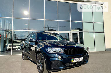 Позашляховик / Кросовер BMW X5 2015 в  фото 3 Позашляховик / Кросовер BMW X5 2015 в
