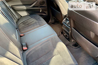 Позашляховик / Кросовер BMW X5 2015 в  фото 18 Позашляховик / Кросовер BMW X5 2015 в