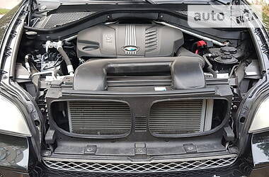 Позашляховик / Кросовер BMW X5 2010 в 