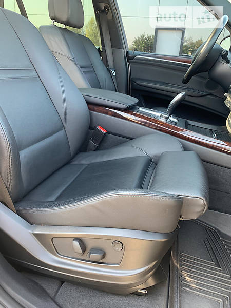 Позашляховик / Кросовер BMW X5 2010 в Запоріжжі фото 36 Позашляховик / Кросовер BMW X5 2010 в Запоріжжі