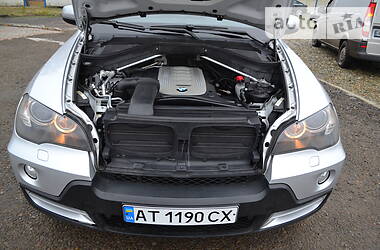 Внедорожник / Кроссовер BMW X5 2008 в Калуше