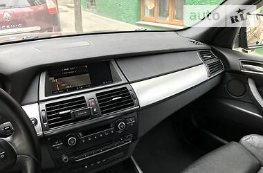 Позашляховик / Кросовер BMW X5 2009 в 