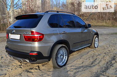 Позашляховик / Кросовер BMW X5 2007 в 