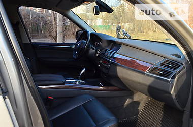 Позашляховик / Кросовер BMW X5 2007 в 