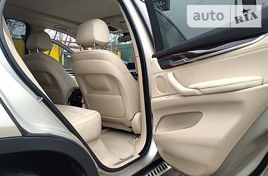 Позашляховик / Кросовер BMW X5 2014 в 