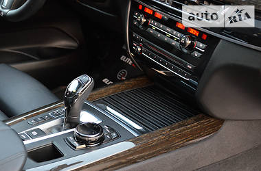 Позашляховик / Кросовер BMW X5 2014 в 