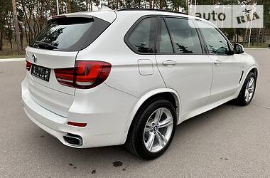 Позашляховик / Кросовер BMW X5 2017 в 
