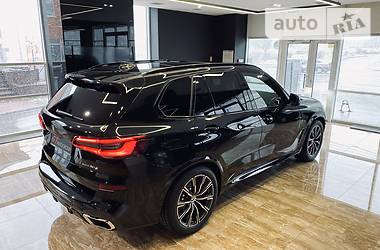 Внедорожник / Кроссовер BMW X5 2019 в Киеве