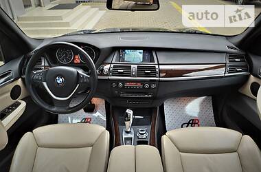 Позашляховик / Кросовер BMW X5 2012 в 