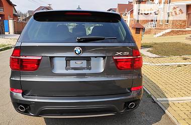 Позашляховик / Кросовер BMW X5 2013 в 