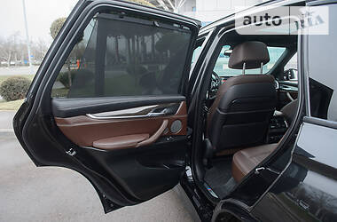 Позашляховик / Кросовер BMW X5 2015 в 