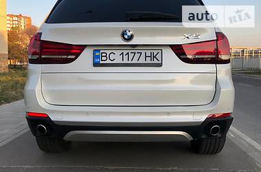 Позашляховик / Кросовер BMW X5 2017 в 