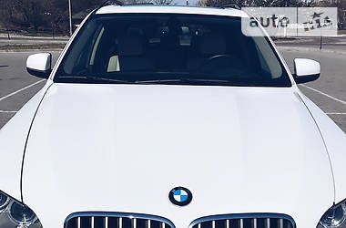 Позашляховик / Кросовер BMW X5 2013 в 
