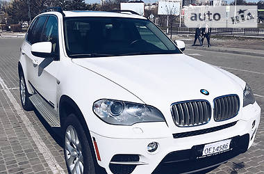 Позашляховик / Кросовер BMW X5 2013 в 