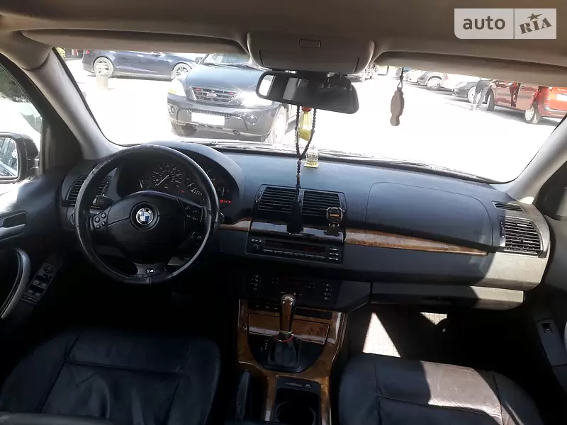 Позашляховик / Кросовер BMW X5 2003 в 
