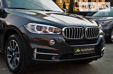 Позашляховик / Кросовер BMW X5 2017 в 