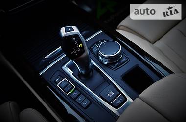 Позашляховик / Кросовер BMW X5 2017 в 