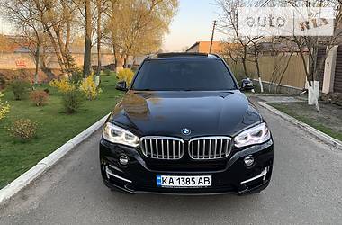 Позашляховик / Кросовер BMW X5 2014 в 