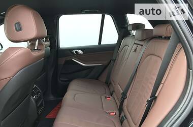 Позашляховик / Кросовер BMW X5 2020 в 