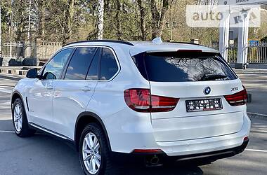 Позашляховик / Кросовер BMW X5 2015 в 