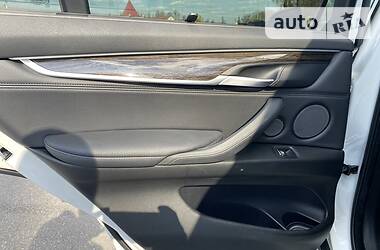 Позашляховик / Кросовер BMW X5 2015 в 