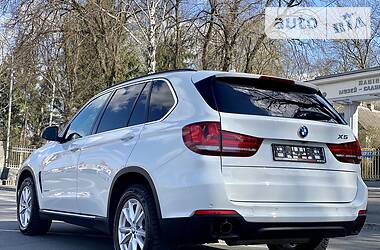 Позашляховик / Кросовер BMW X5 2015 в 