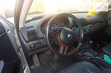 Позашляховик / Кросовер BMW X5 2001 в 
